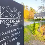 Modrakvillapark Dobropole