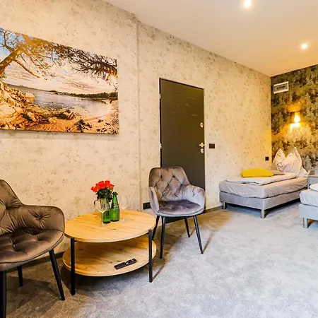 Bed and breakfast Modrakvillapark 3*