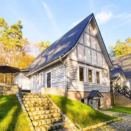 Modrakvillapark Dobropole